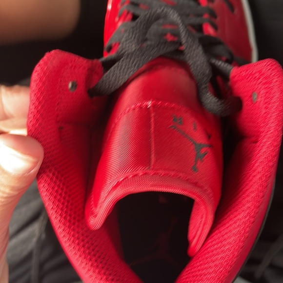 AIR JORDAN 1 MID 'REVERSE BRED' - Picture 4 of 4